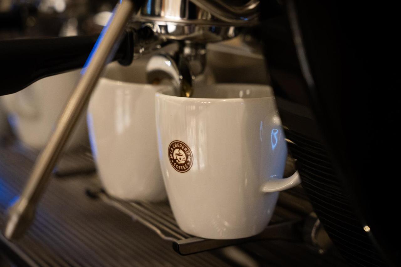 加勒比俱乐部公主海滩水疗度假村-全包 蓬塔卡纳 外观 照片 A coffee machine making espresso